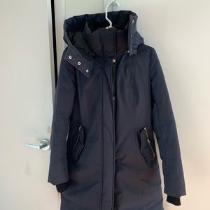 Mackage down parka (navy blue color)